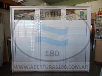 Puerta de aluminio de 25 mod 