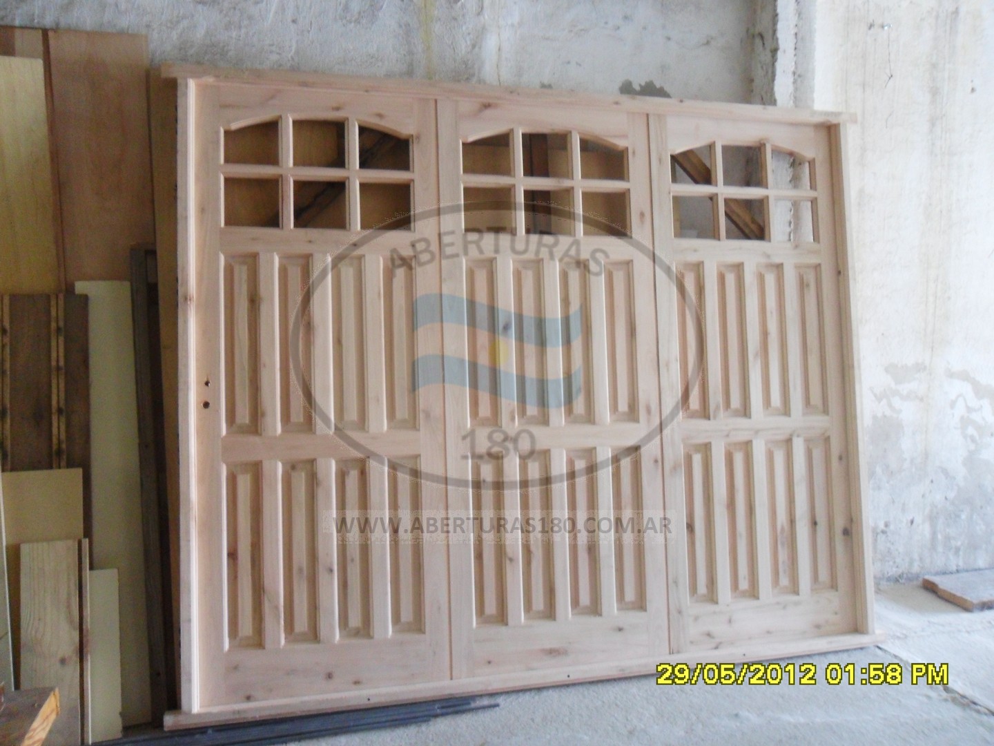 Portn 2.40 x 2.00 8 tableros V. R cuarto punto en saligna.