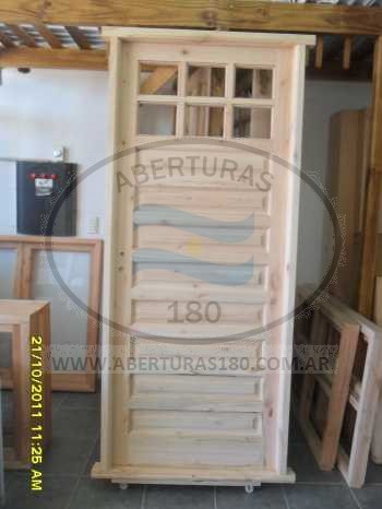 Puerta 0.80 x 2.00 4 tableros V.R en saligna.