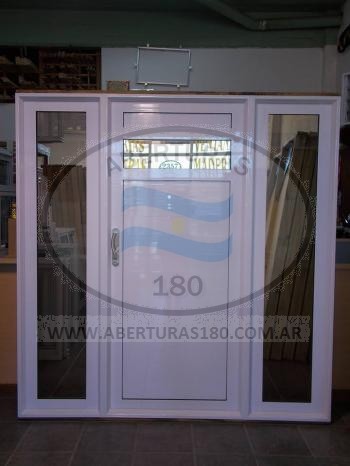 Abertura linea herrero 2.40 X 0.90 c/ventana corrediza 2.40 x 0.45 vidrio comn y pao fijo c/vidrio fantasa. 

