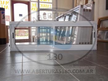 Ventana en modena 1.20 x 0.80 con vidrio 4 MM.